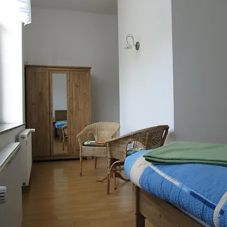 Am Bahnhof Coppenbrugge